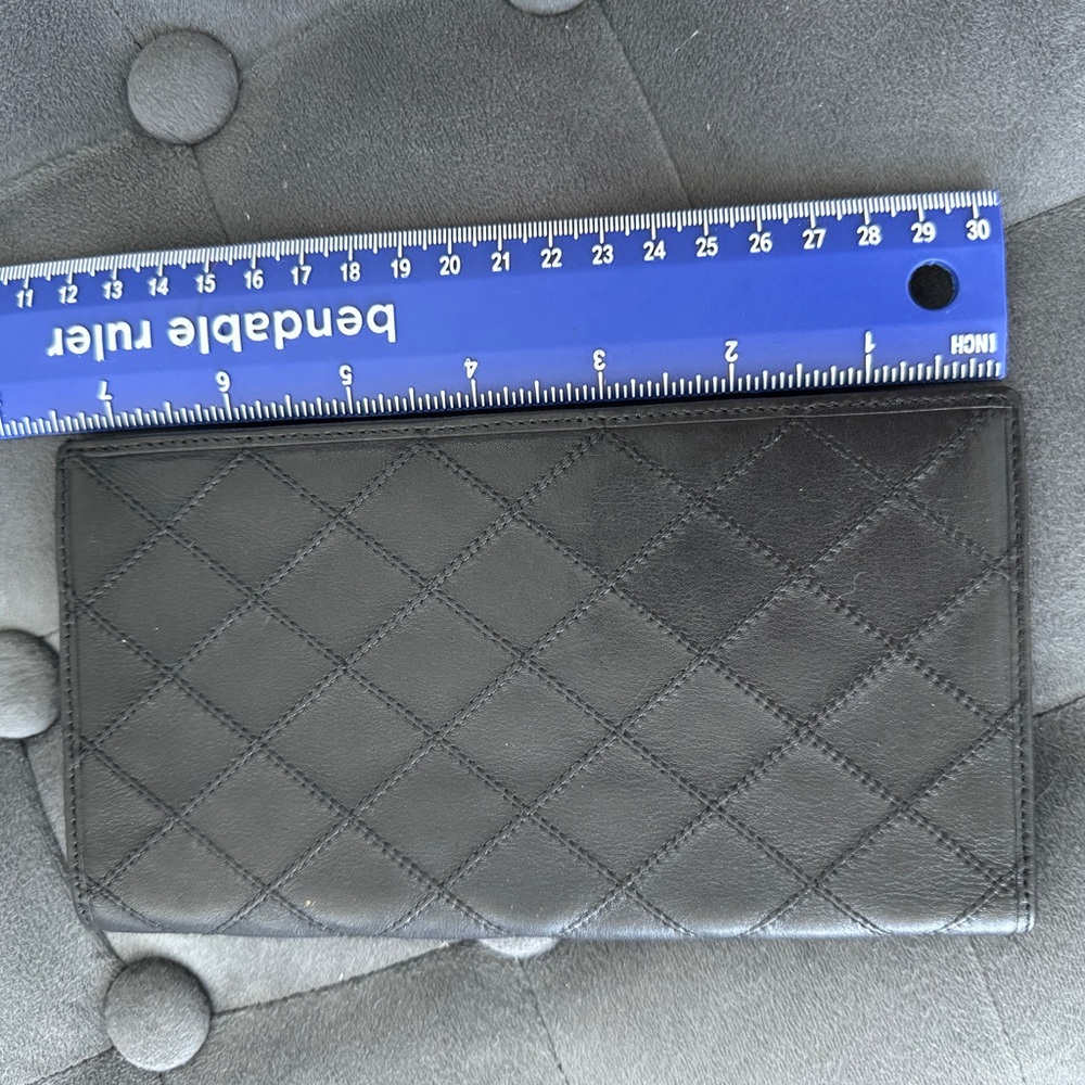 ‼️FINAL PRICE‼️ LOT 1283 Chanel vintage long wallet - Picture 16 of 17